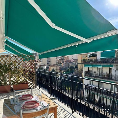 Wh - Cuore Home - Attico Monolocale Con Parcheggio Gratuito - 5 Minuti Dal Centro - Wifi San Remo Buitenkant foto